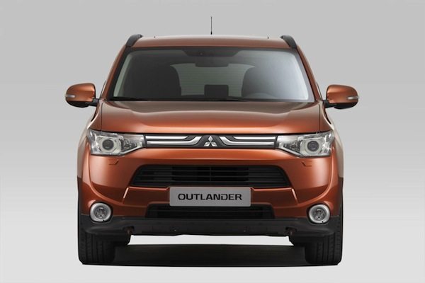 2014 Mitsubishi Outlander – Good Looks Don’t Run In The Family