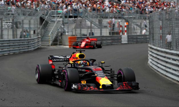 Ricciardo coaxes car across line